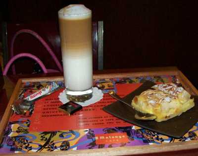 Cafe Malongo cafe latte and chocolate