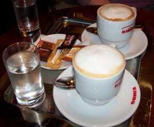 Best Italian coffee at Cafe Kimbo de Napoli in Paris