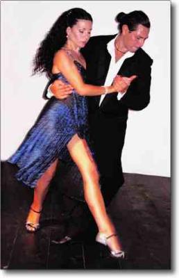 Learn how in Salsa Paris clubs - dancing is great fun