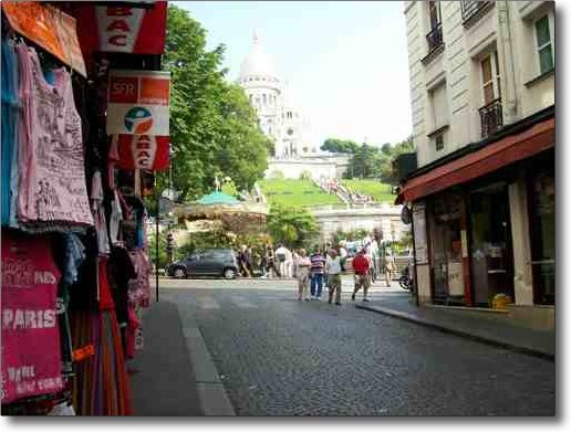 History of Montmartre - walk the streets of this fabulous area near Sacre Coeur